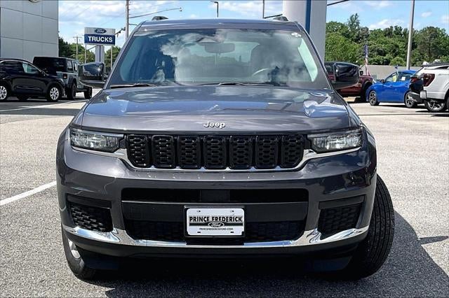 2022 Jeep Grand Cherokee L Laredo 4x2
