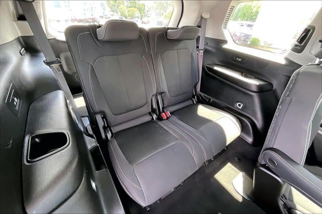 2022 Jeep Grand Cherokee L Laredo 4x2