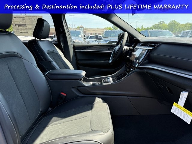 2026 Jeep Grand Cherokee GRAND CHEROKEE L LAREDO ALTITUDE 4X4