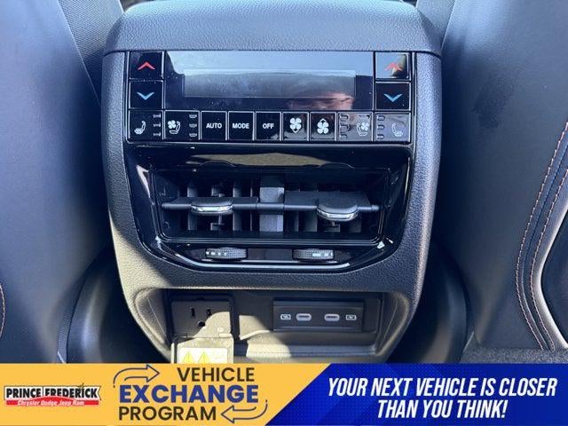 2026 Jeep Grand Cherokee GRAND CHEROKEE L SUMMIT 4X4