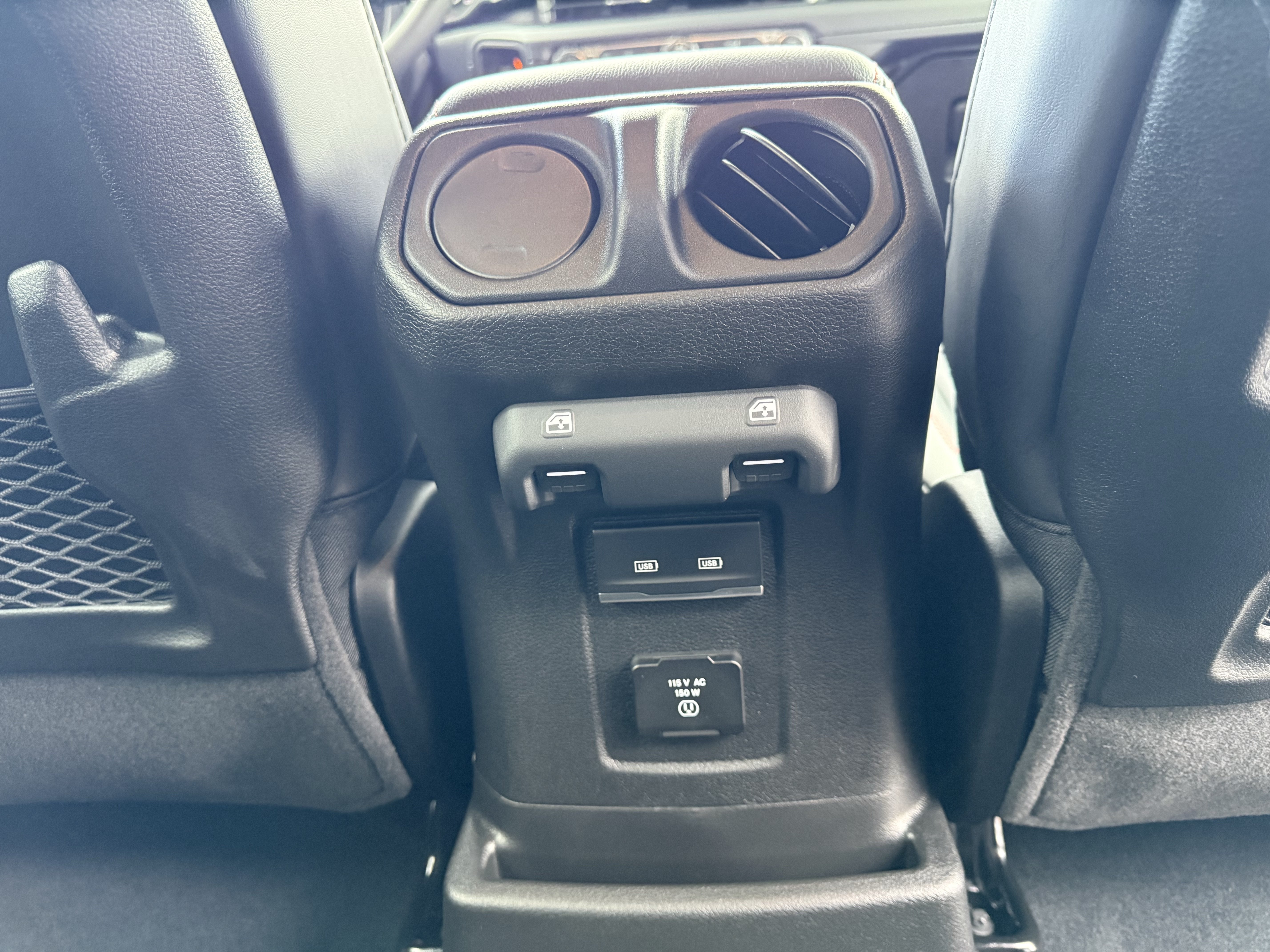 2027 Jeep Wrangler WRANGLER 4-DOOR RUBICON X