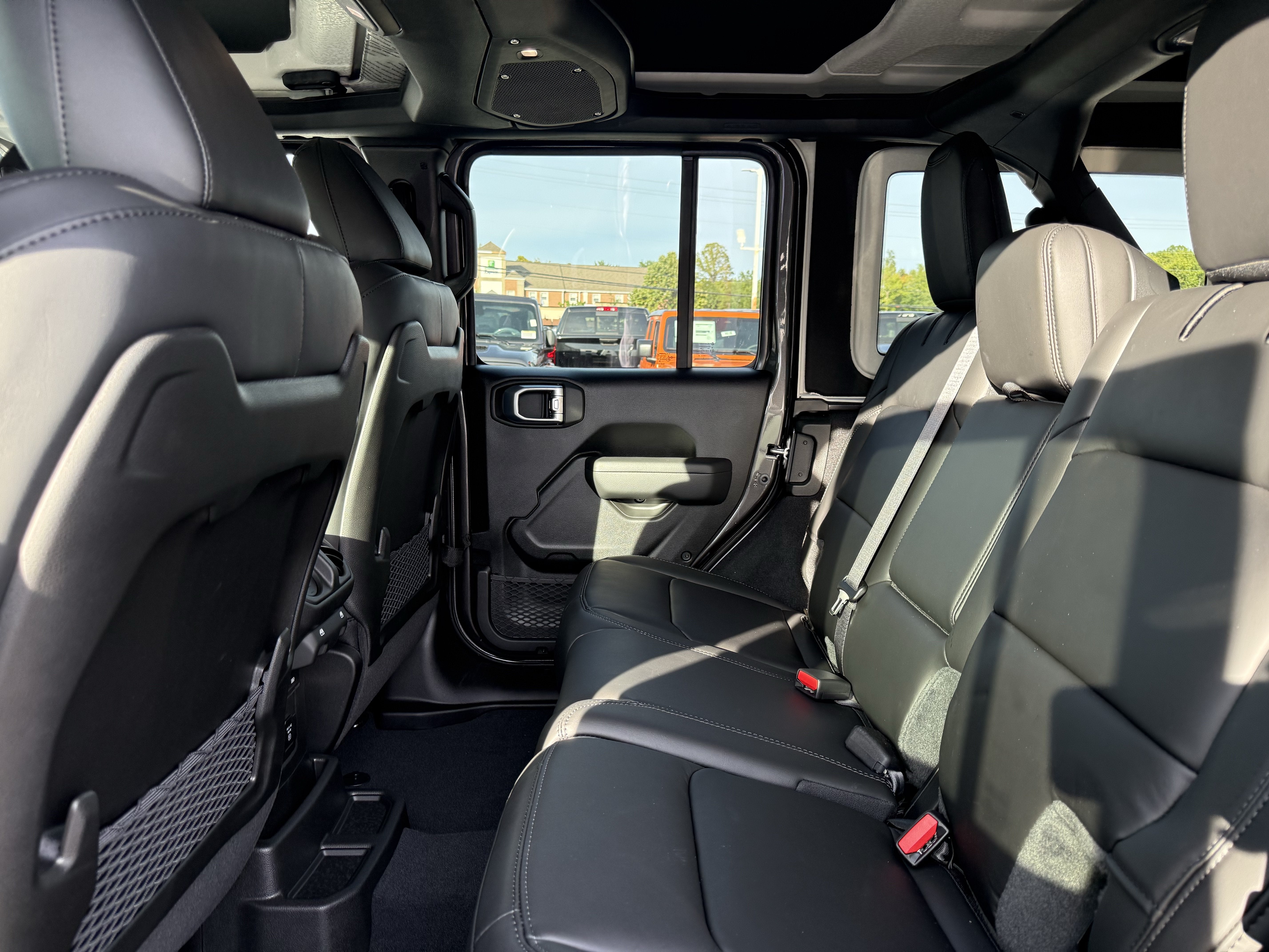 2027 Jeep Wrangler WRANGLER 4-DOOR MOAB