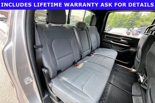 2022 RAM 1500 Big Horn Crew Cab 4x4 5'7' Box