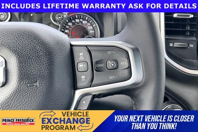 2025 RAM 1500 Big Horn Crew Cab 4x4 6'4' Box