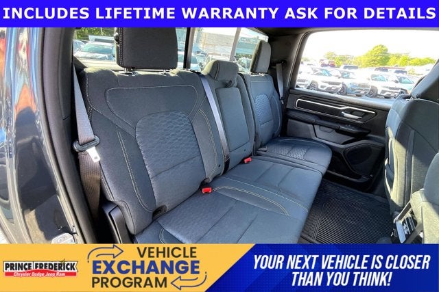 2025 RAM 1500 Big Horn Crew Cab 4x4 5'7' Box