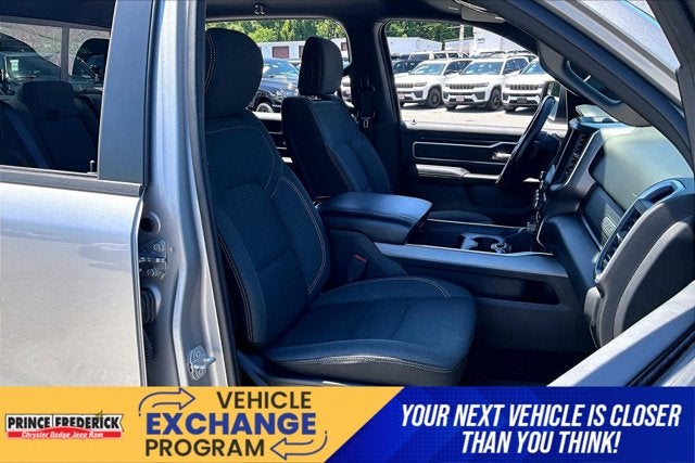 2021 RAM 1500 Big Horn Crew Cab 4x4 5'7' Box