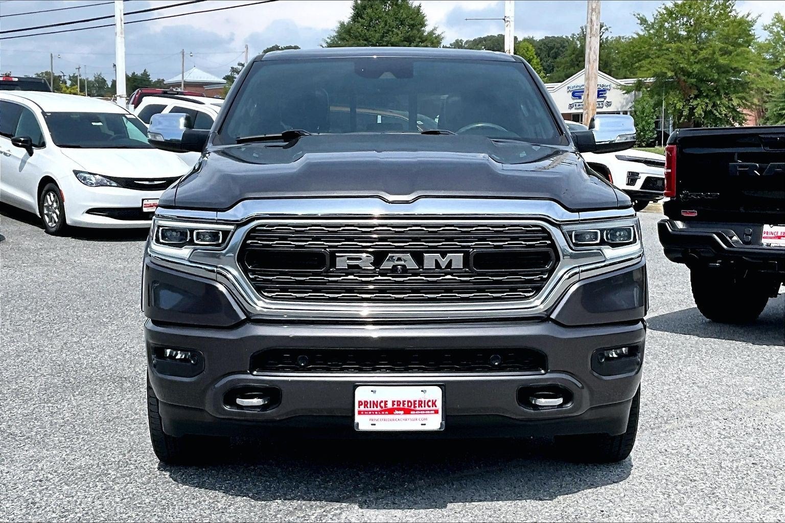 2019 RAM 1500 Limited Crew Cab 4x4 5'7' Box
