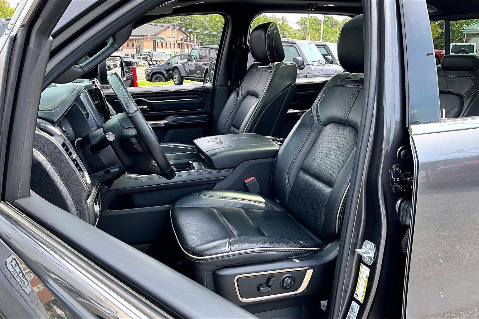 2019 RAM 1500 Limited Crew Cab 4x4 5'7' Box