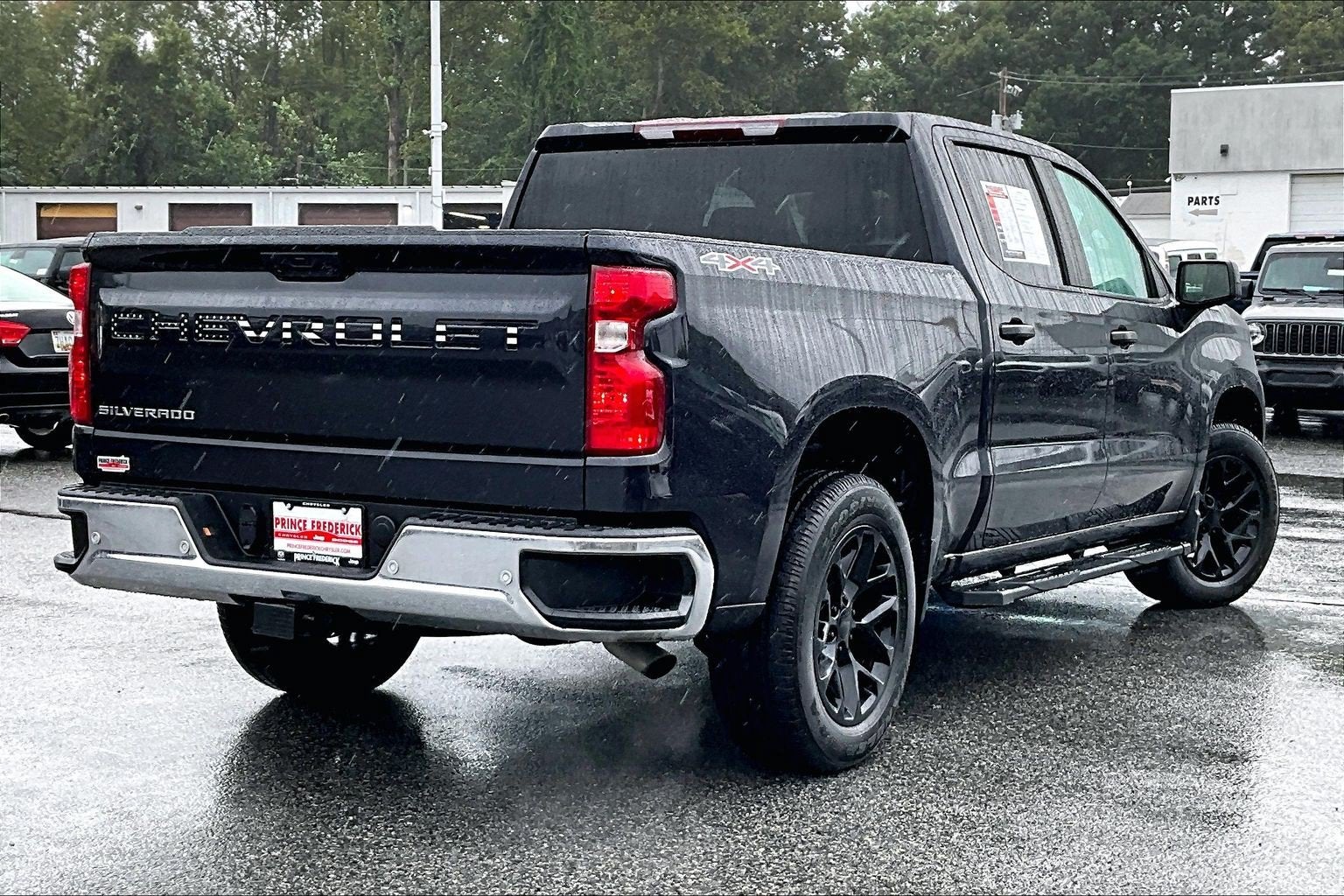 2023 Chevrolet Silverado 1500 4WD Crew Cab Short Bed WT