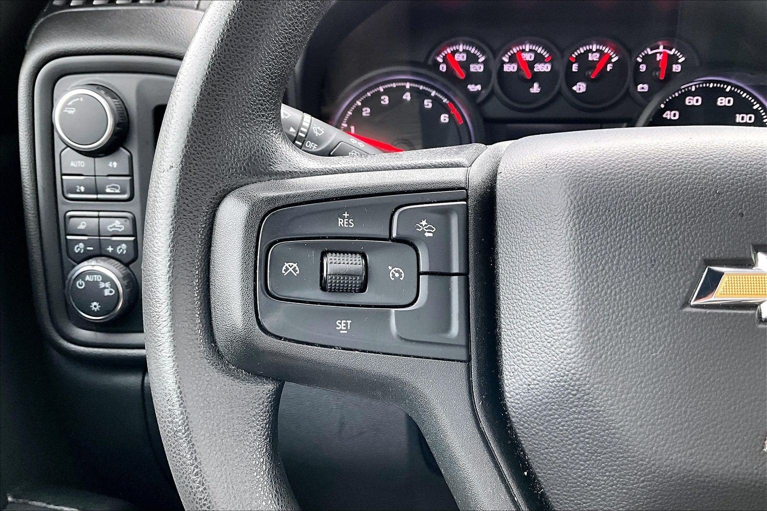 2023 Chevrolet Silverado 1500 4WD Crew Cab Short Bed WT