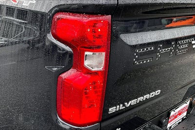 2023 Chevrolet Silverado 1500 4WD Crew Cab Short Bed WT
