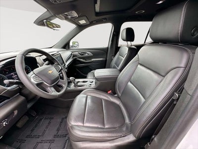 2023 Chevrolet Traverse AWD LT Leather