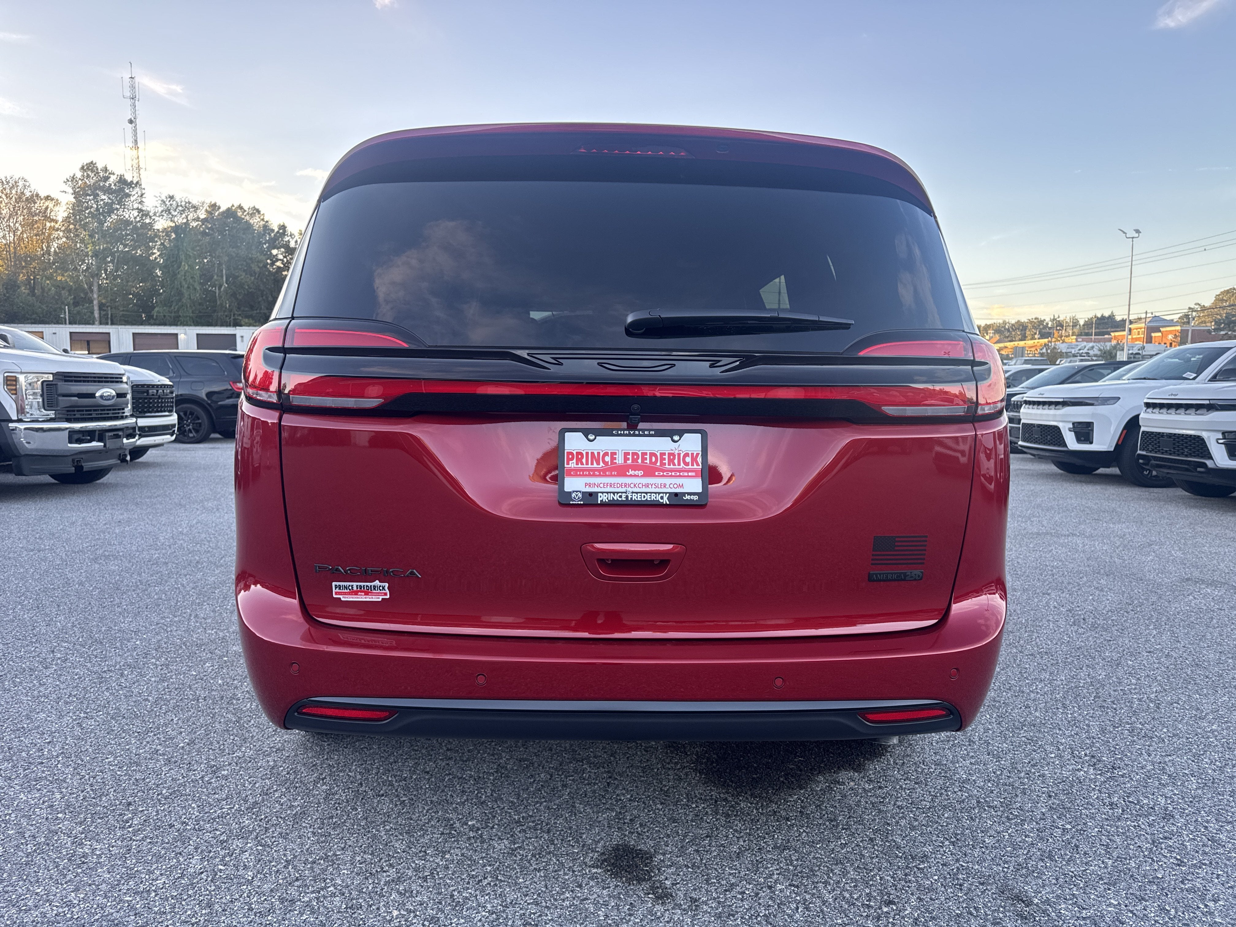 2027 Chrysler Pacifica PACIFICA SELECT