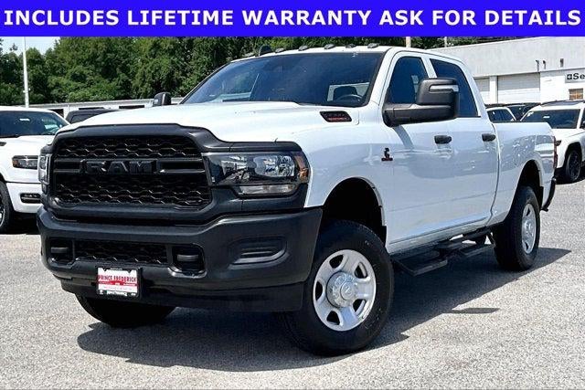 2024 RAM 3500 Tradesman Crew Cab 4x4 6'4' Box