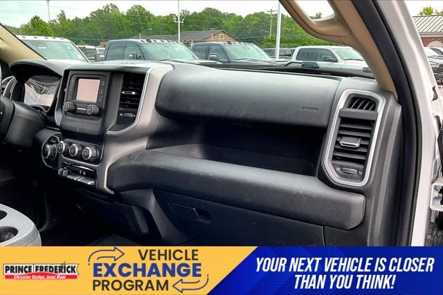 2019 RAM 2500 Big Horn Crew Cab 4x4 6'4' Box