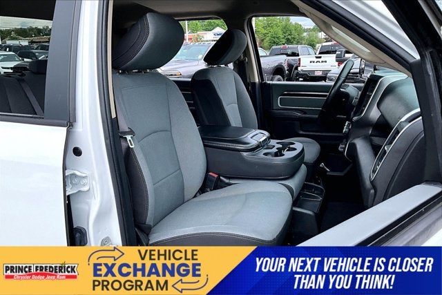 2019 RAM 2500 Big Horn Crew Cab 4x4 6'4' Box