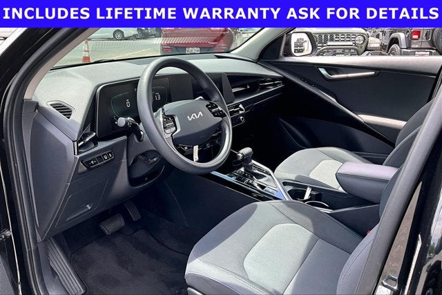 2023 Kia Niro LX