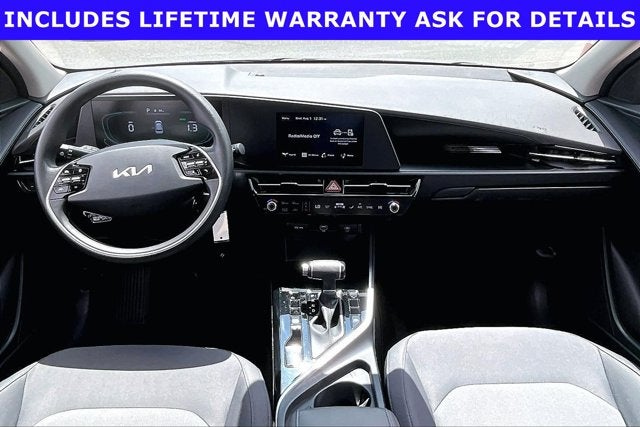 2023 Kia Niro LX
