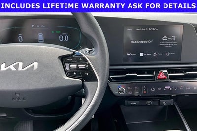 2023 Kia Niro LX