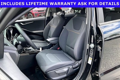 2023 Kia Niro LX