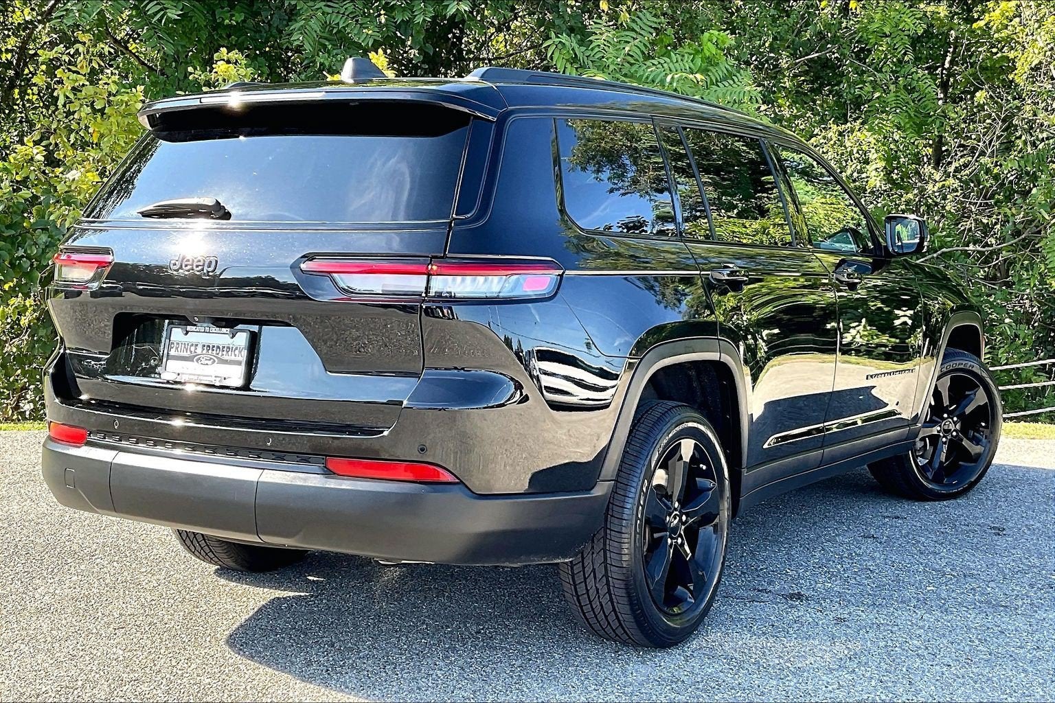 2023 Jeep Grand Cherokee L Altitude
