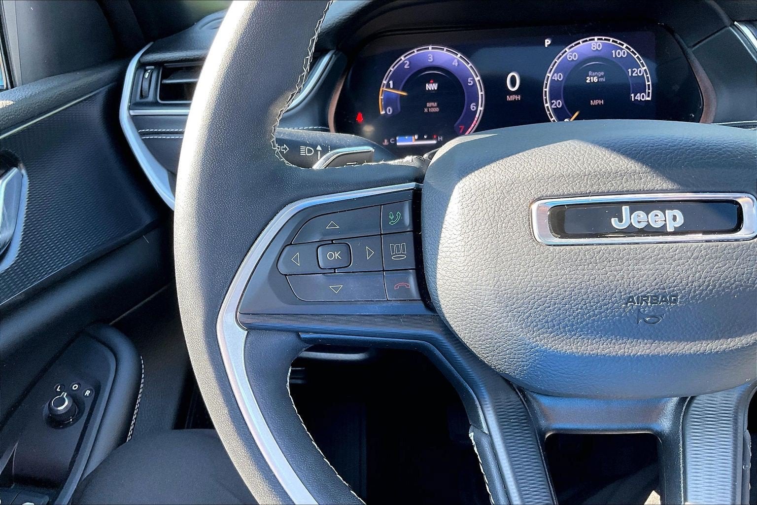 2023 Jeep Grand Cherokee L Altitude
