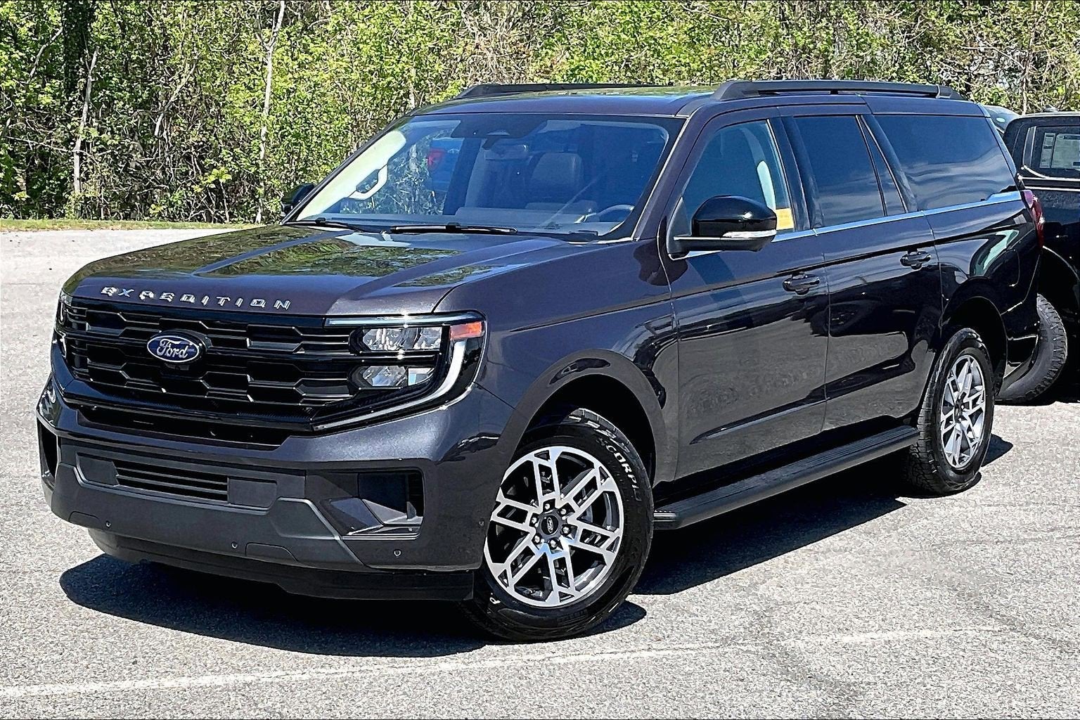 2025 Ford Expedition Max Active