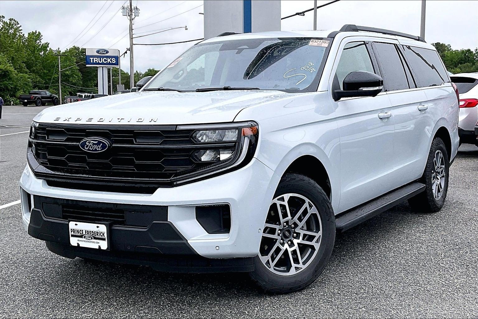 2025 Ford Expedition Max Active
