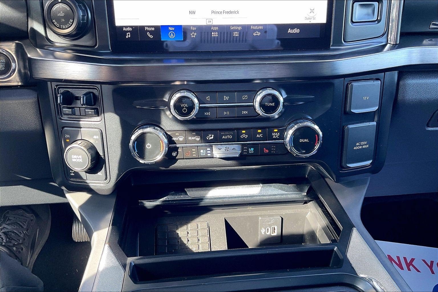 2024 Ford Super Duty F-350 SRW LARIAT