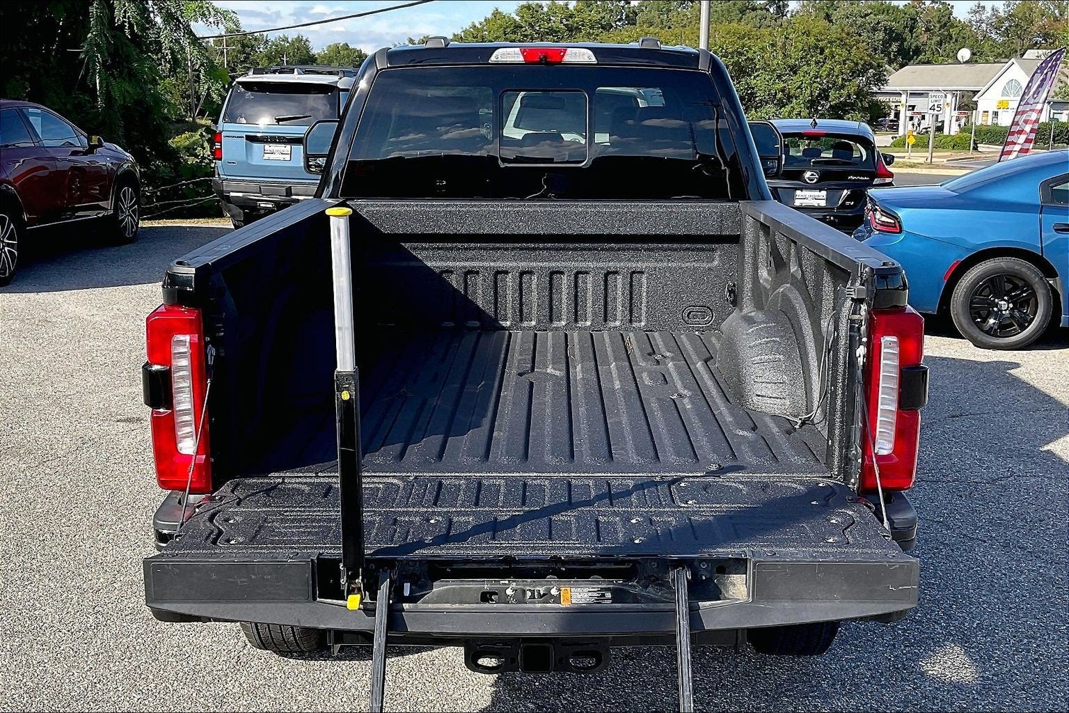 2024 Ford Super Duty F-350 SRW LARIAT
