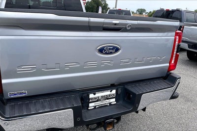2023 Ford Super Duty F-450 DRW LARIAT