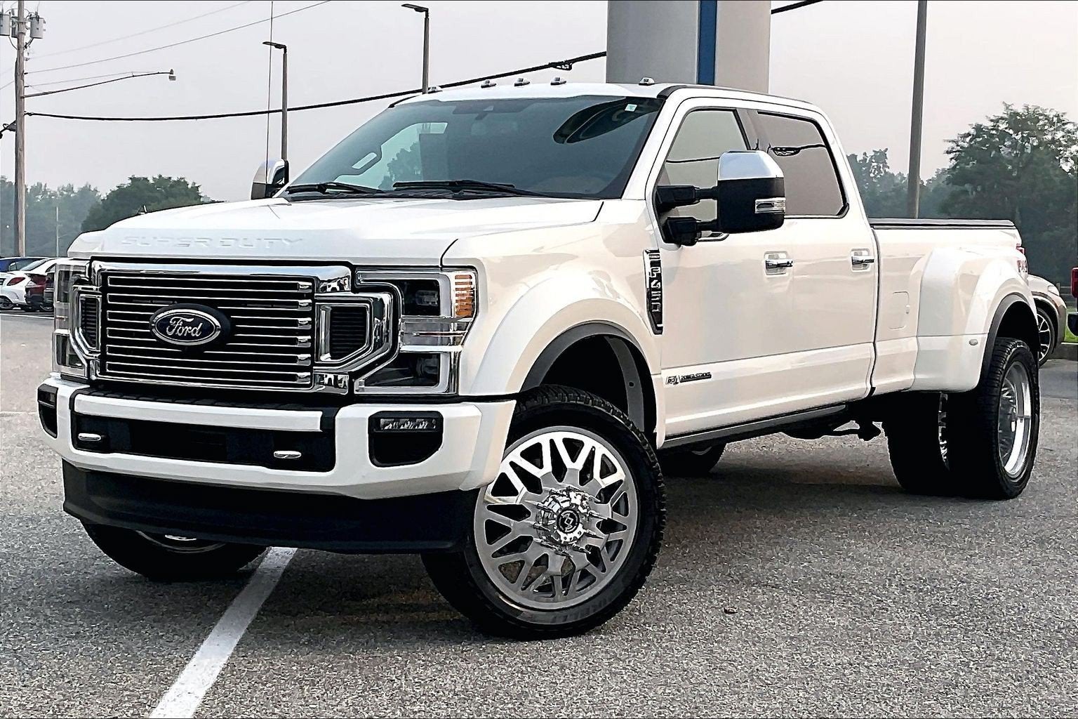 2022 Ford Super Duty F-450 DRW Platinum