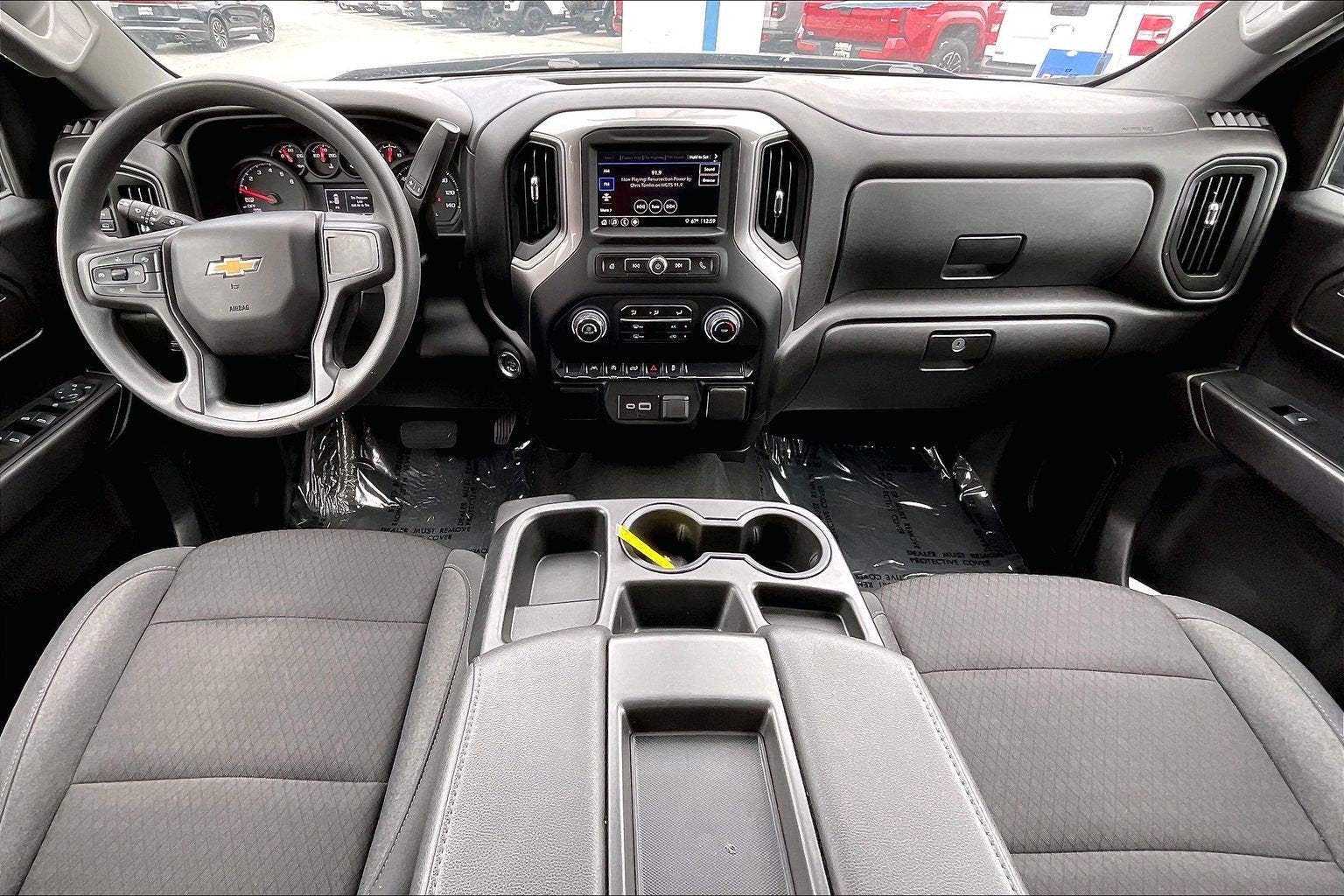 2024 Chevrolet Silverado 1500 Custom
