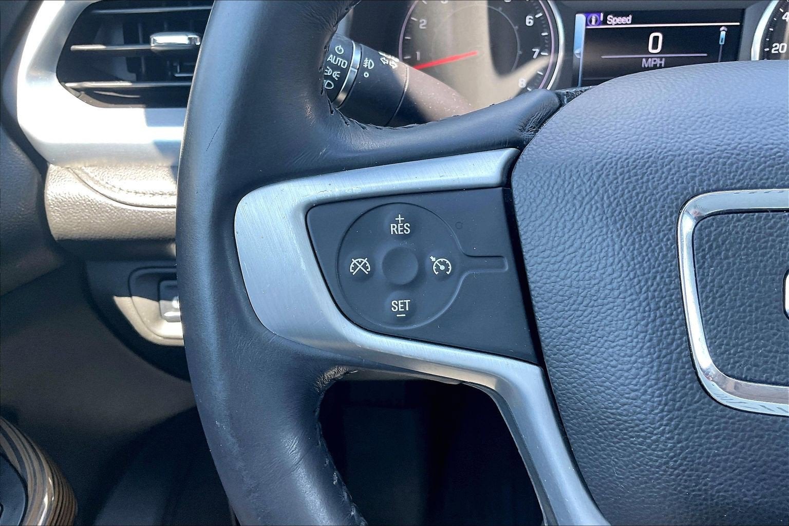 2017 GMC Acadia SLE