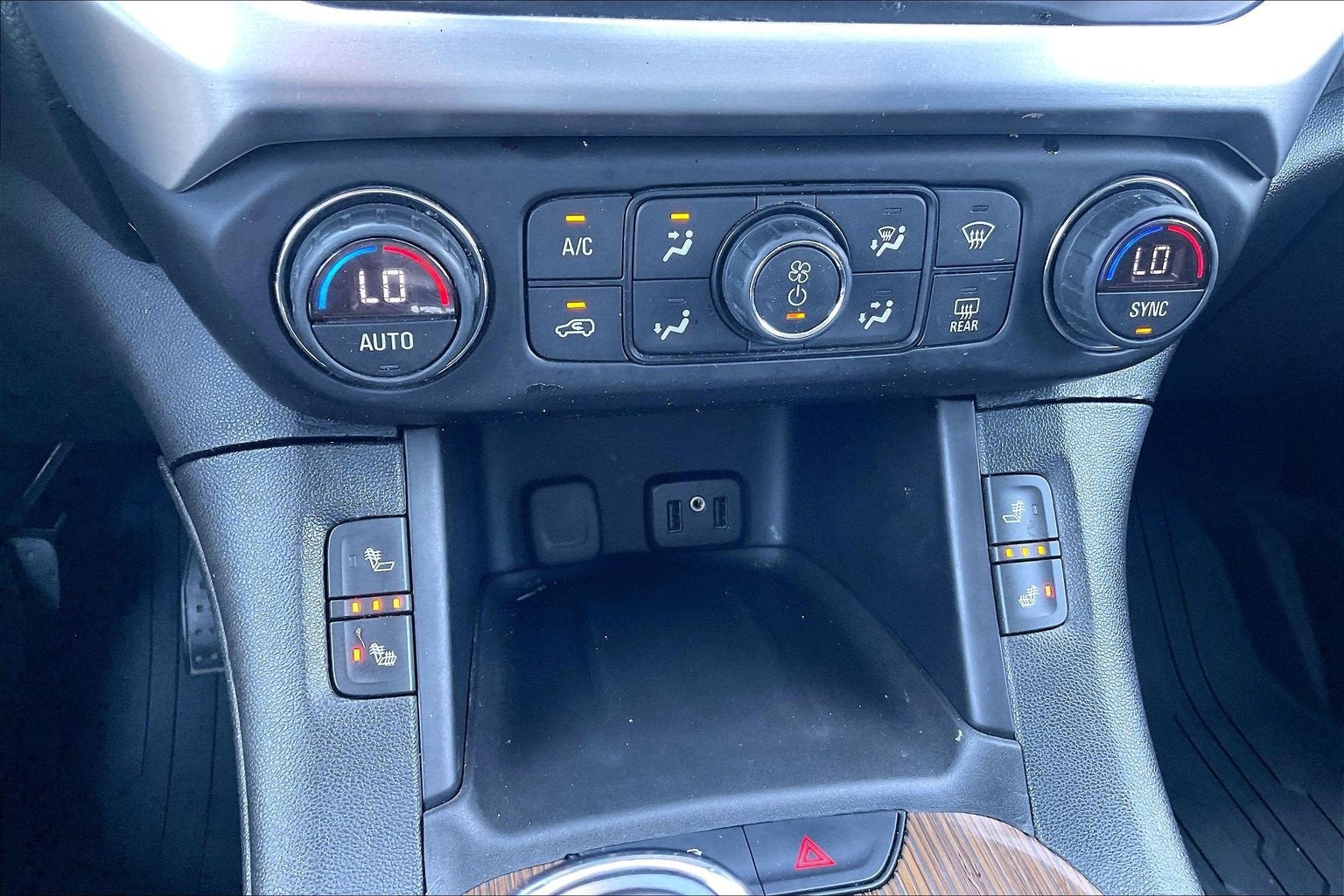 2017 GMC Acadia SLE