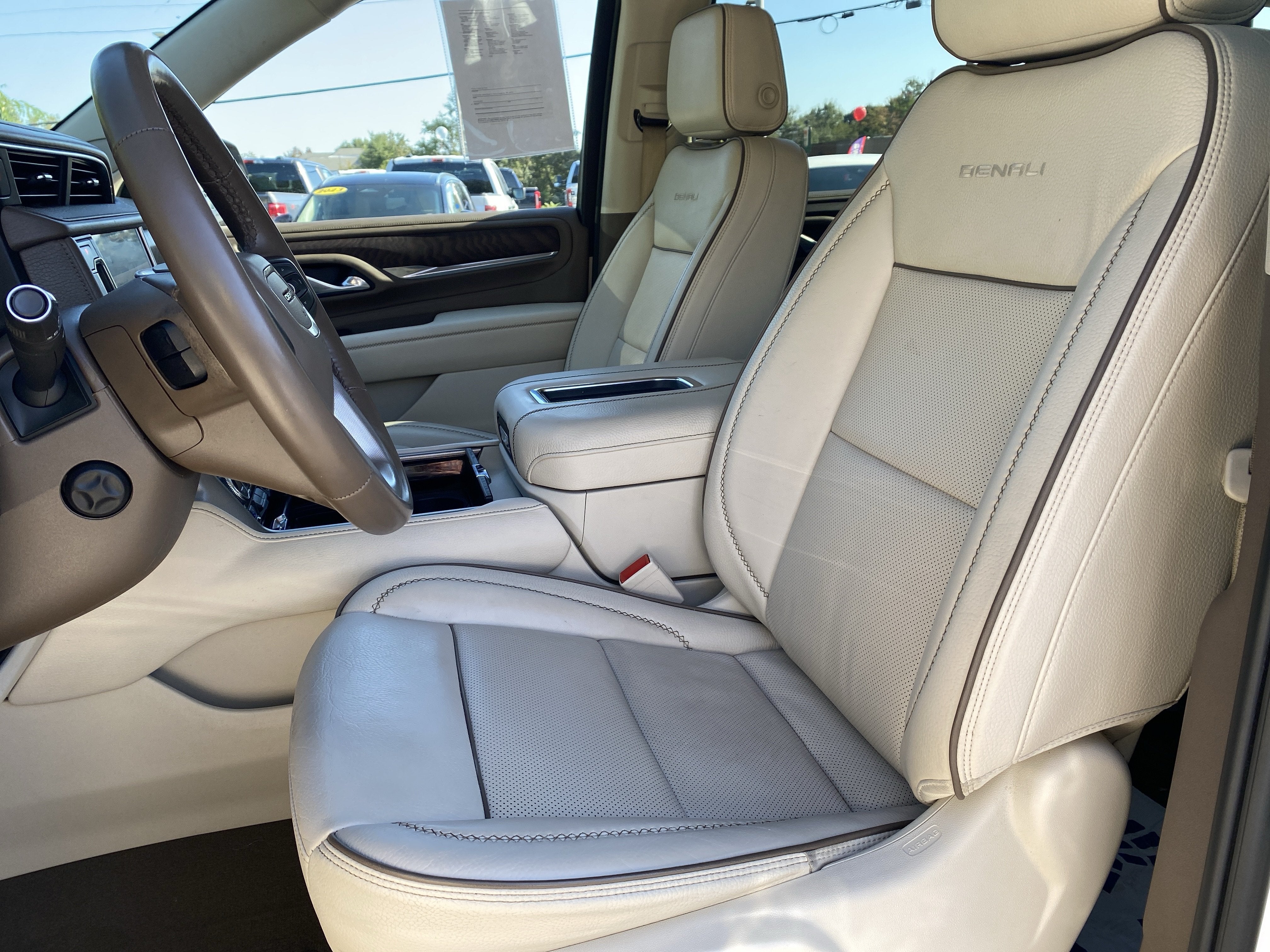 2023 GMC Yukon XL Denali