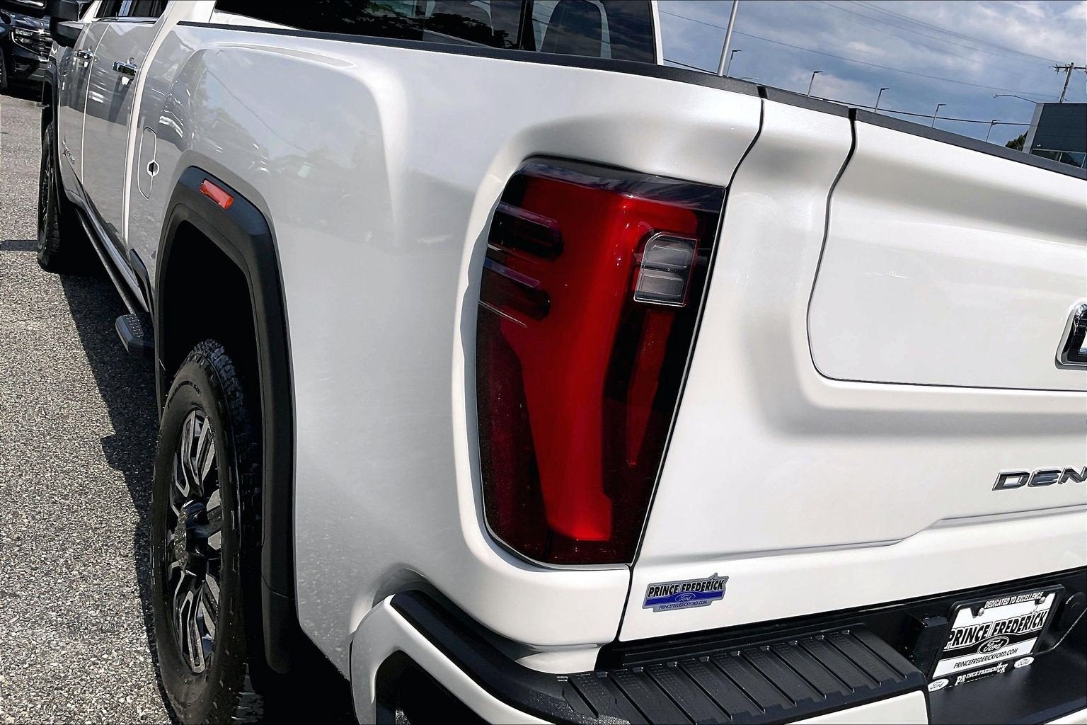2025 GMC Sierra 2500HD Denali Ultimate