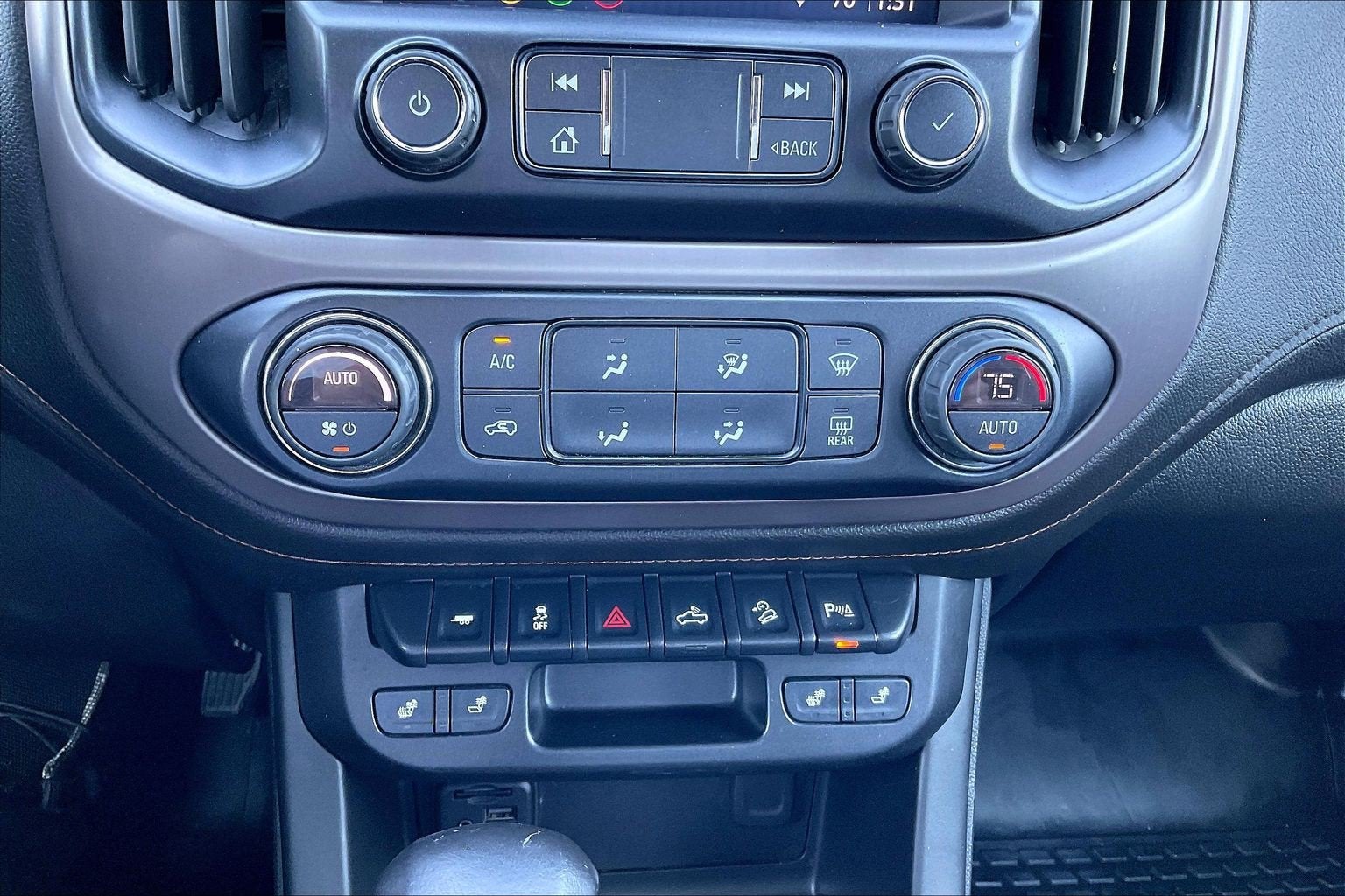 2022 GMC Canyon 4WD AT4 w/Leather