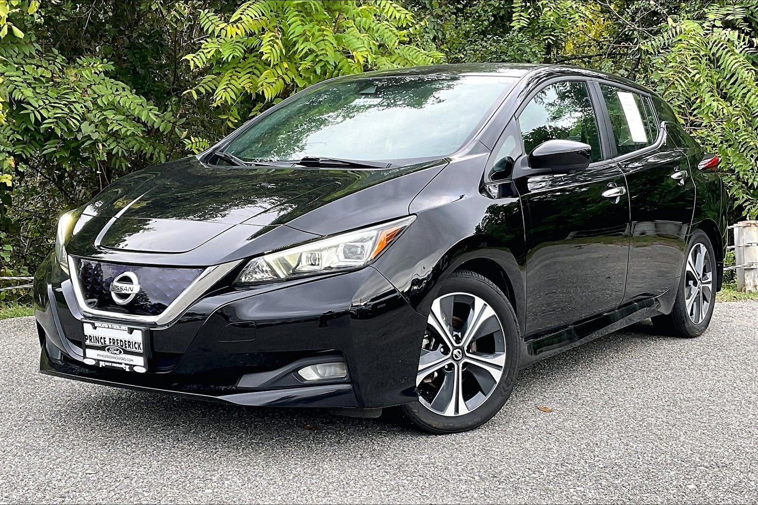 2022 Nissan LEAF SV