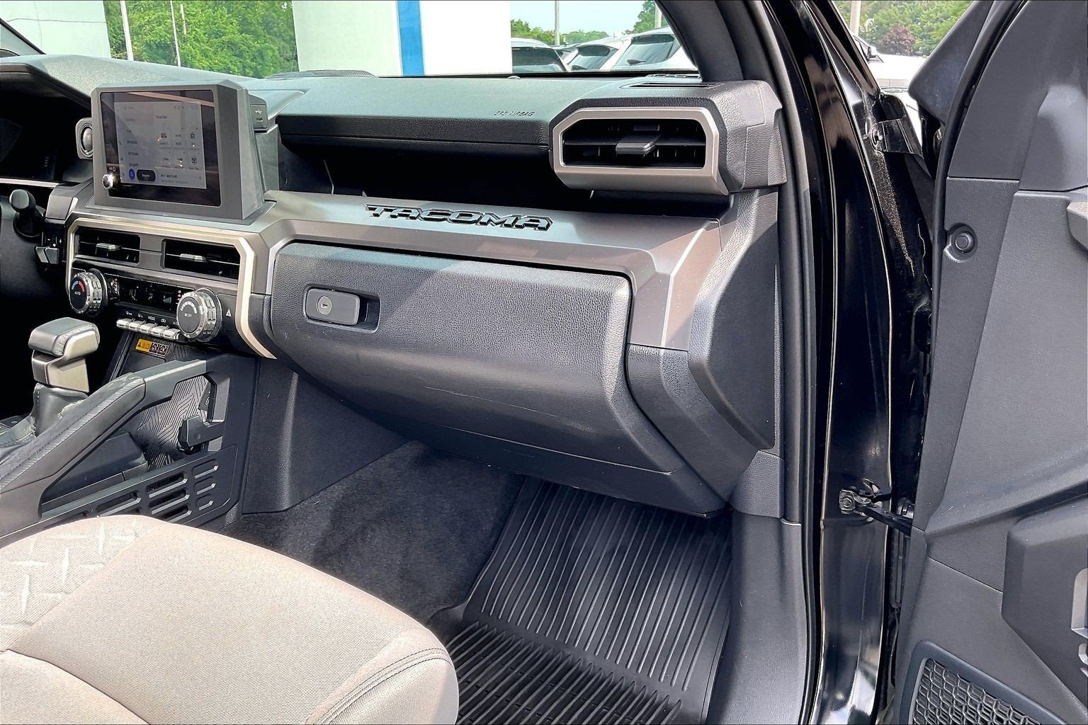 2024 Toyota Tacoma 4WD SR5