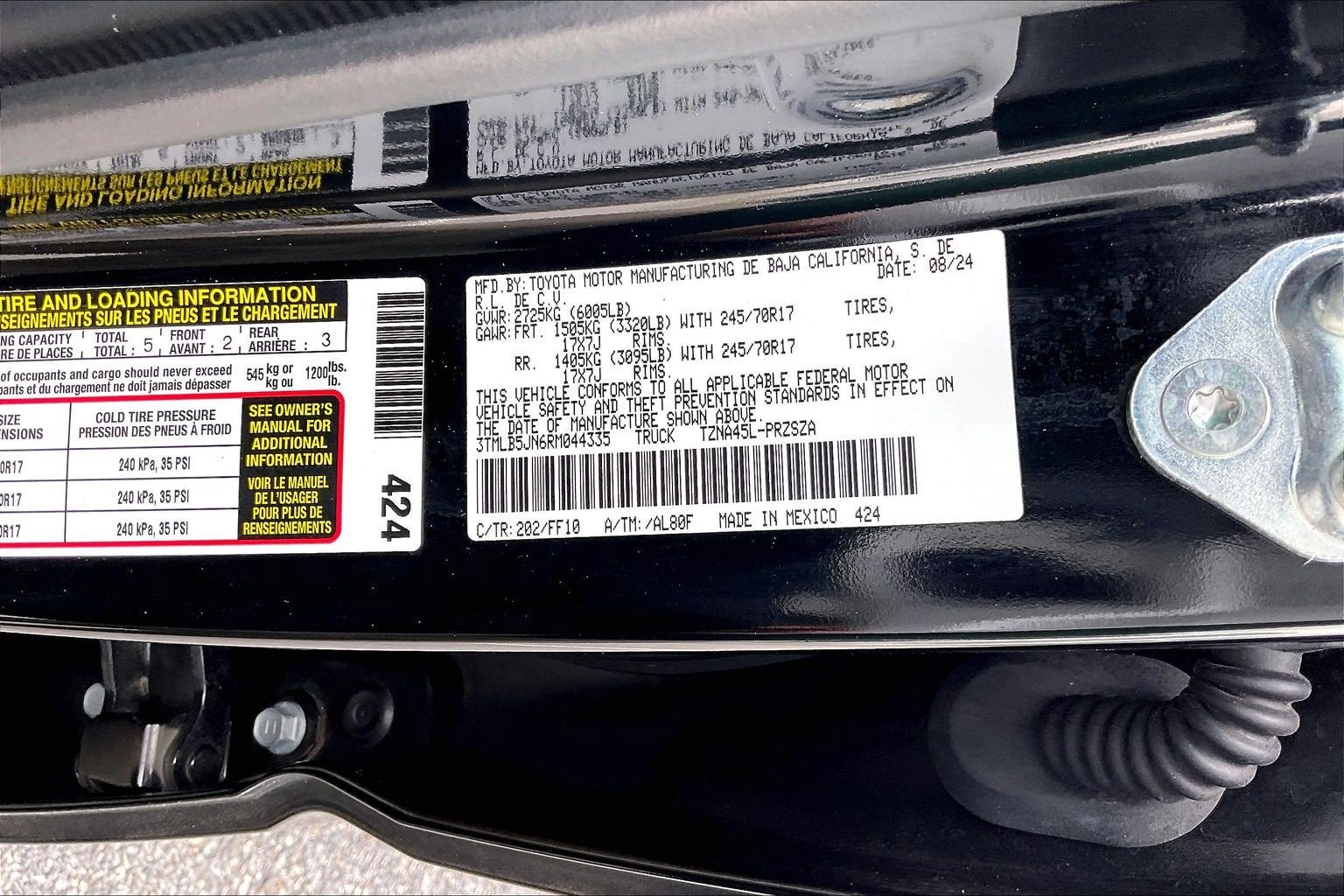 2024 Toyota Tacoma 4WD SR5