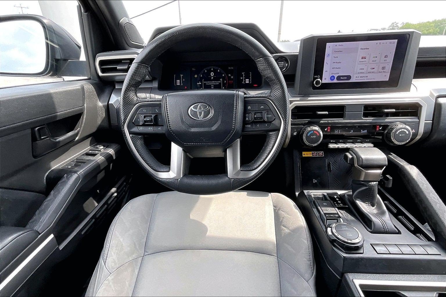 2024 Toyota Tacoma 4WD SR5
