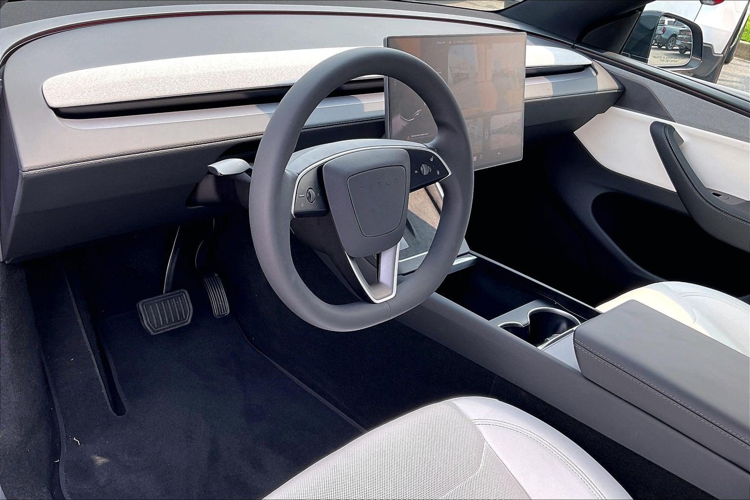 2026 Tesla Model Y Base