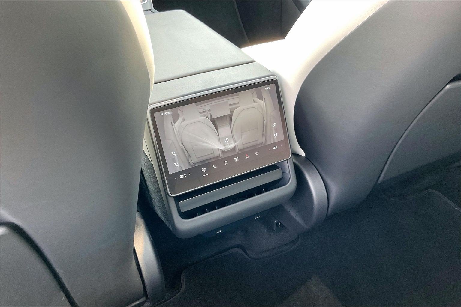 2026 Tesla Model Y Base