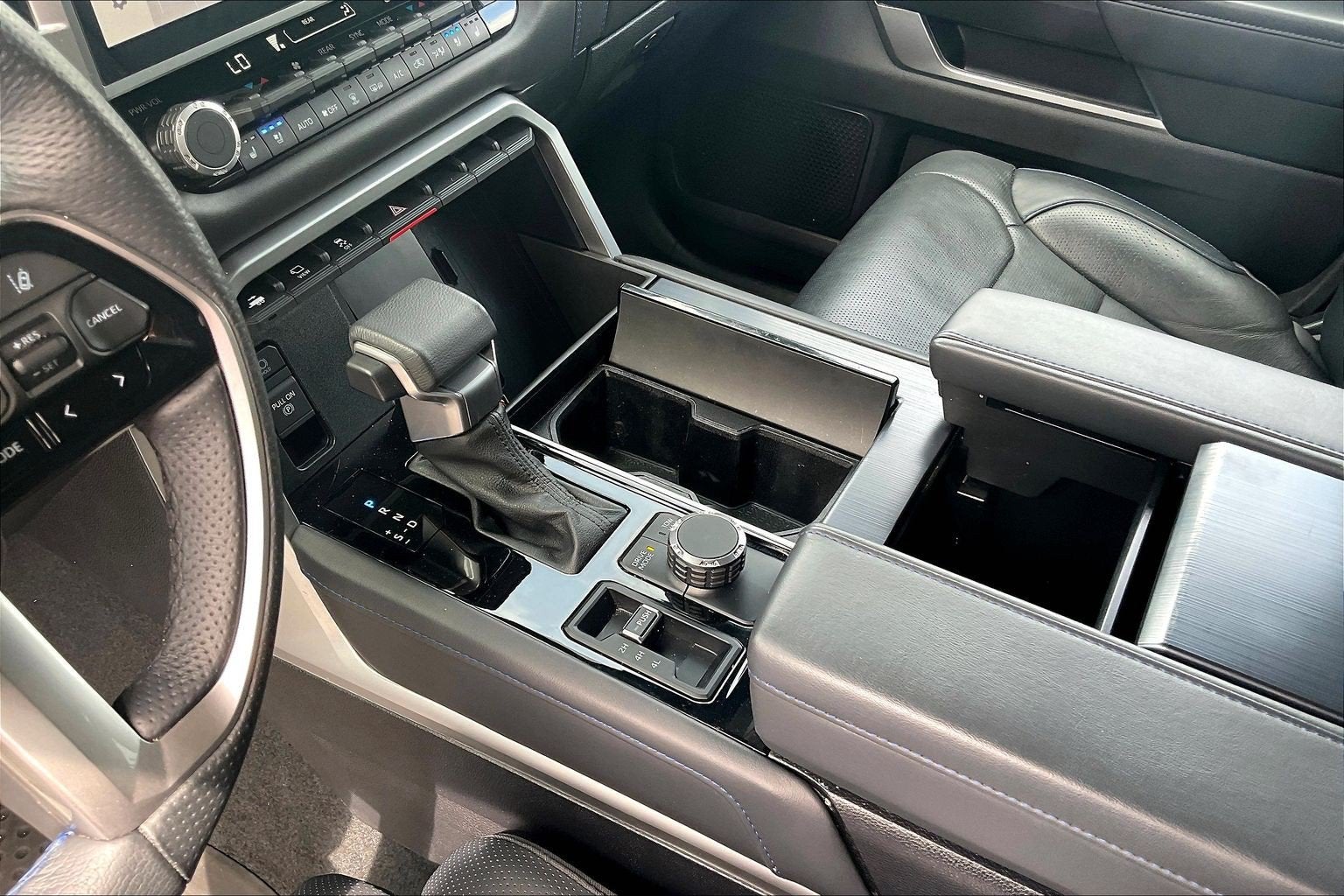 2025 Toyota Sequoia Platinum