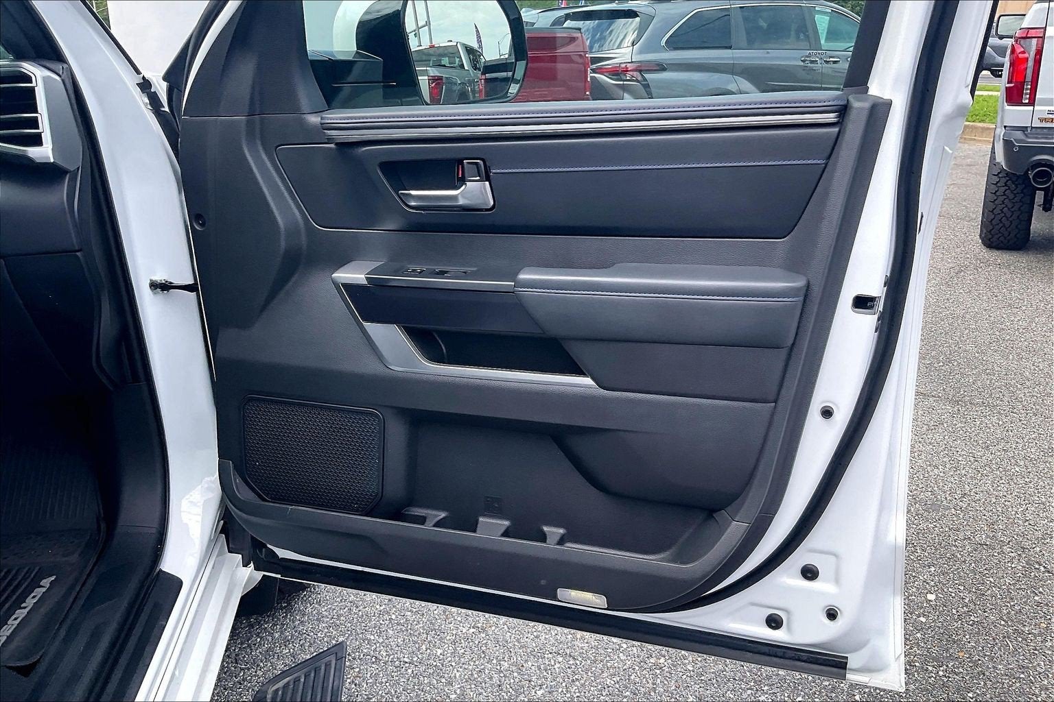 2025 Toyota Sequoia Platinum