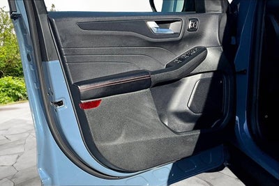 2025 Ford Escape ST-Line Elite