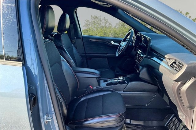 2025 Ford Escape ST-Line Elite