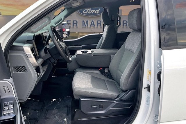 2026 Ford Super Duty F-350 DRW XLT