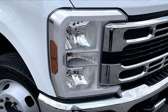 2026 Ford Super Duty F-350 DRW XLT